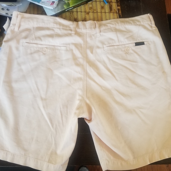 7 for all mankind TECH SERIES SHORT IN GUNMETAL size 40 - Picture 4 of 5